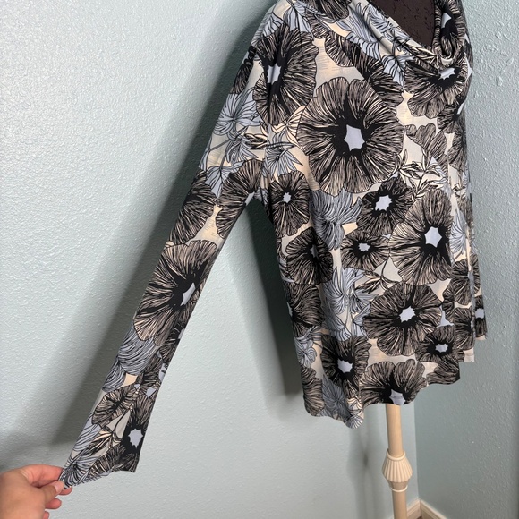 Rafaella Studio MOD Floral Long Sleeve Blouse - Picture 5 of 9